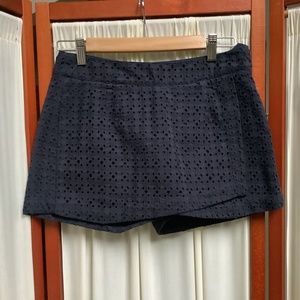 CAbi Navy Eyelet Shorts Skorts #5111 Size 0